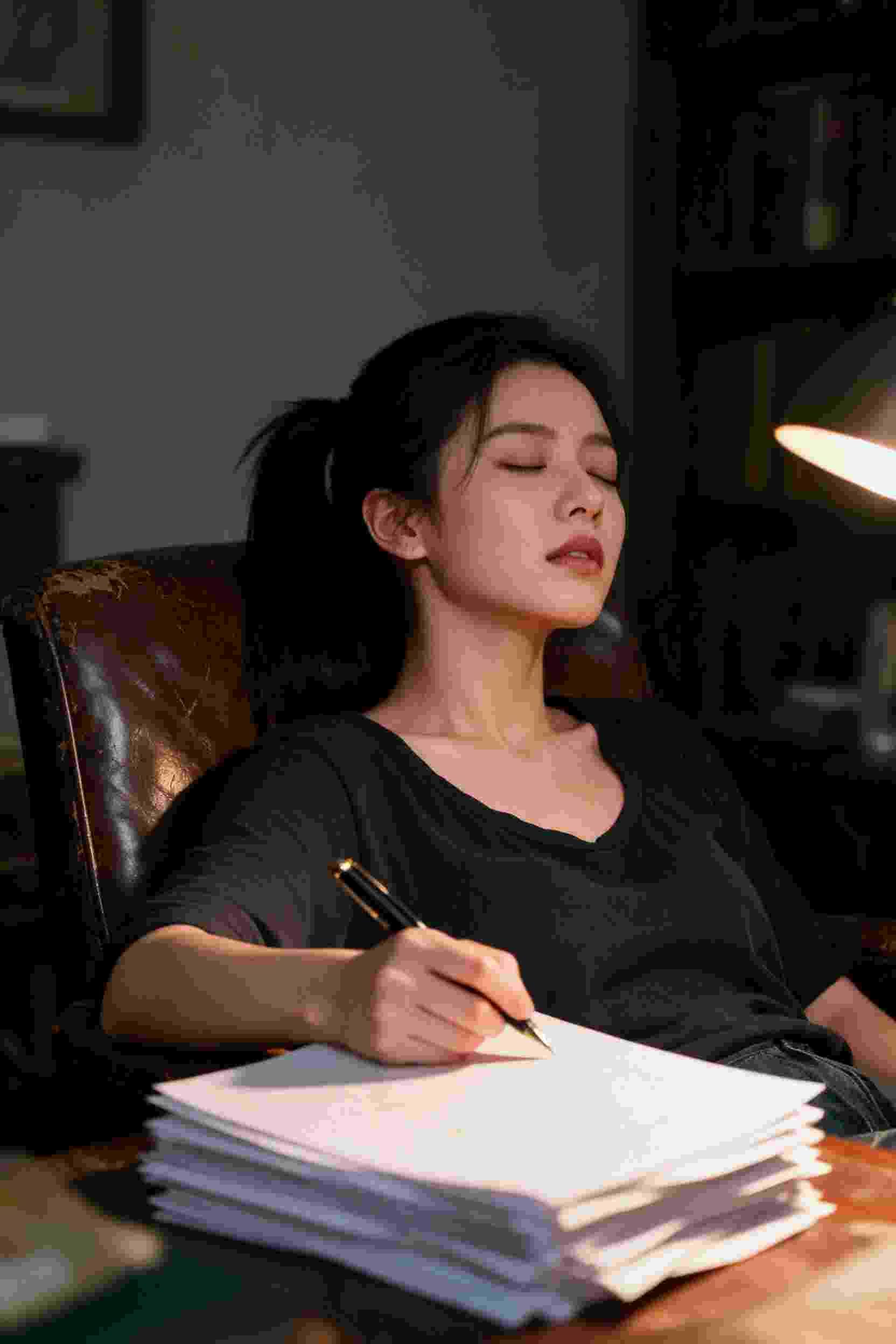 异世总裁的妻